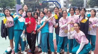 郑泽如：学校里，没有比学生更重要的事