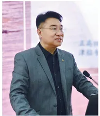 徐长青：名师要绘就能“铺得开”的成长画卷