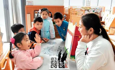 挖掘园外资源，点亮园本课程