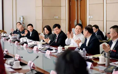 共赴春天的盛会13