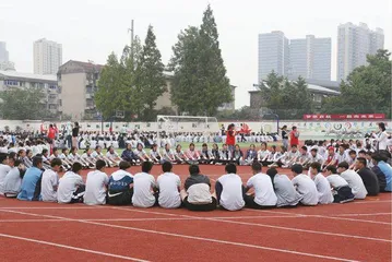 在逆境中绽放，在创新中转型