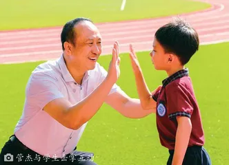 管杰：聚宽求进 行仁育才