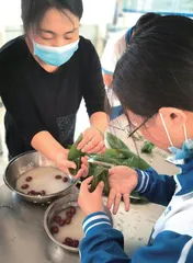 减负增效，让每个学生体验成功的快乐