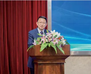 开展名师培养工程，让教师在“学、思、行”中成长