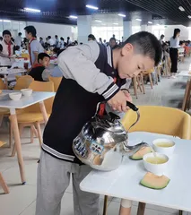“五育融合”背景下小学劳动教育课程的实施路径  