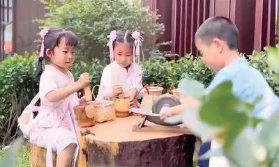 传承中医文化，百草浸润童心