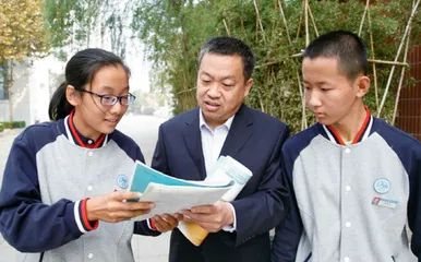 张志军：让教书育人成为最美的“化学反应”