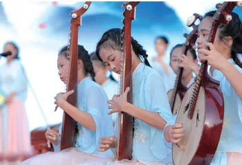课程·课堂·教师三位一体，促进五育融合发展