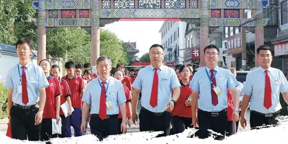 筑牢地基育英才 绘就汉德新蓝图