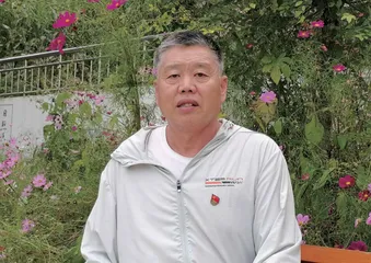 王世龙：教室聚散之外，另有深意