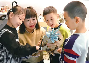 一专多能，为青年教师成长铺路搭桥