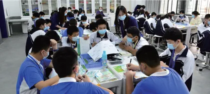 以教研为支撑，引领教学改革探索