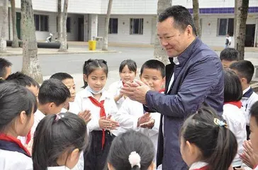 和乡村孩子朴素地学语文