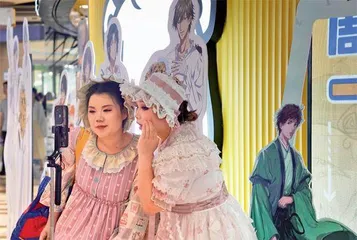 拥抱“Z世代”,传统商场被二次元“复活”2