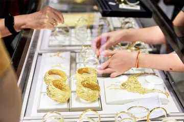 黄金市场为何“冰火两重天”