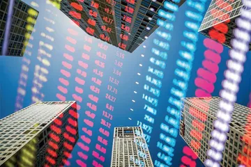 八家地产公司同时退出香港恒生指数意味着什么？