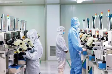 芯片企业高薪抢人