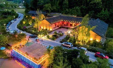 全国人大代表、巴中市委书记何平:靠“山”脱贫的革命老区,下一步将如何破局?3