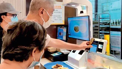 探访全国首个社区AI食堂4