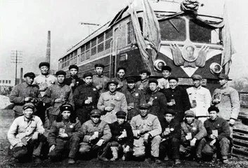 高铁装备：从万国机车到国家名片3