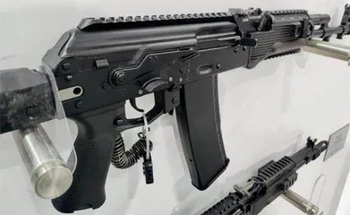 轻武器精彩呈现步机枪合理组合2