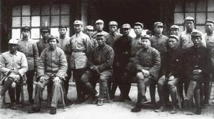 一张党证,百年见证1