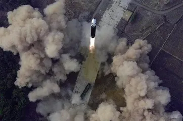 美海军米格尔·吉斯号远征机动基地舰参加“肩并肩-2022”美菲联合演习5