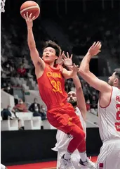 中国男篮苦战亚洲杯2