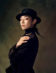那尔那茜，有女铮铮