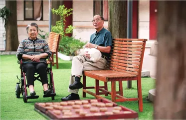 养老防儿，老年人流行藏私房钱了0