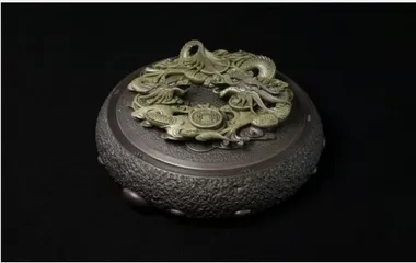 邹洪利:让石头开出惊世的花0