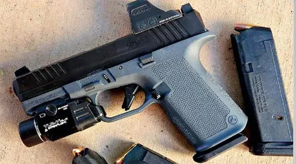 新型轻武器及附件展示4
