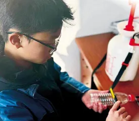 油茶花蜜高效采收装置