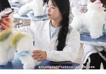江西赣州：持续擦亮职业教育“金名片”