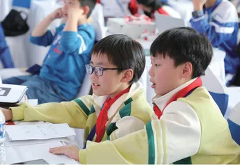 加强科学教育 点燃科技梦想