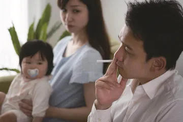 吸烟，祸及三代的健康“杀手”