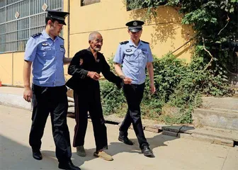 困在时间里的老人1