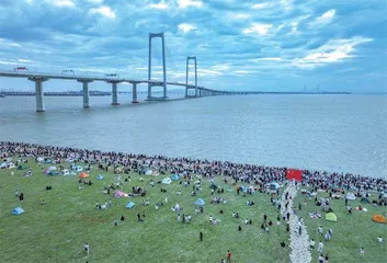 “软硬”联通，大湾区更通融