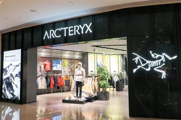一张始祖鸟吊牌竟被炒至300元,高端品牌该如何维护好自身价值?1