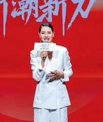 AW2025北京时装周完美落幕 秀场联动消费 焕新时尚生态1