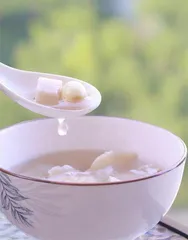 我对海洋有浓厚兴趣也充满敬仰
