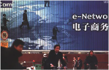 网络立法：套上笼头还是松开缰绳