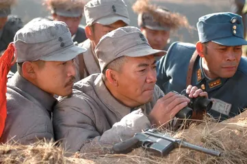 ​披着迷彩的时尚爬行12