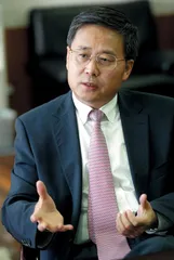 ​郭树清纵论建行股改上市热点问题 一家国有银行在全球市场上的成功商业实践
