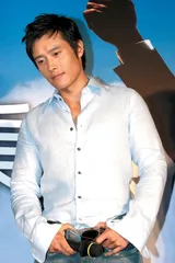 关于李宇春 的审美交锋1