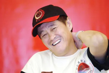 把足球卖给赵本山：谁忽悠谁？1