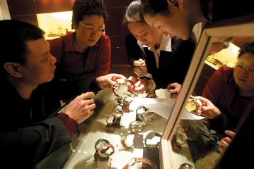 ​抢在中国对外企税率增长前