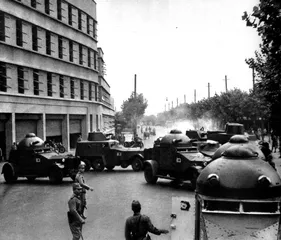 ​1937年9月11日:从海上来，日本军队增援1