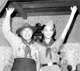 ​1937年9月11日:从海上来，日本军队增援4