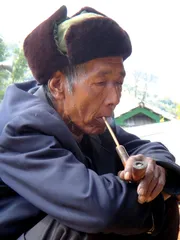 扎妥的家族与寨子6